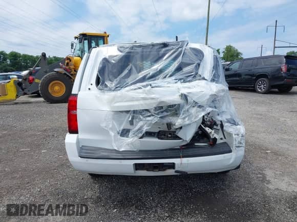 2016 Chevrolet Tahoe Commercial с VIN 1GNSKFEC1GR249946, выставлен на аукционе IAAI как лот 42610587 с пробегом Не указан миль и . История ставок и продаж доступна на DreamBid. Изображение 17.