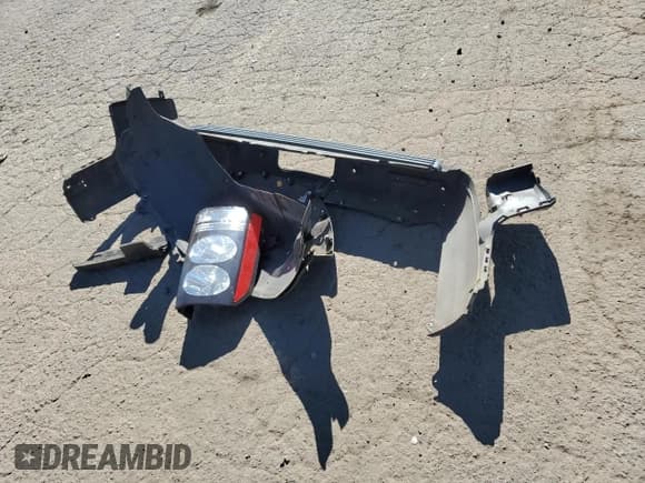 ✅ 2016 Land Rover LR4 HSE • VIN: SALAG2V64GA839400 • Lot: 66025945. Wystawiony na Copart z przebiegiem 76 697 mil. Bezpłatny archiwum sprzedaży aukcyjnych z USA i szczegółowy raport historii pojazdu na DreamBid. Zdjęcie 13.