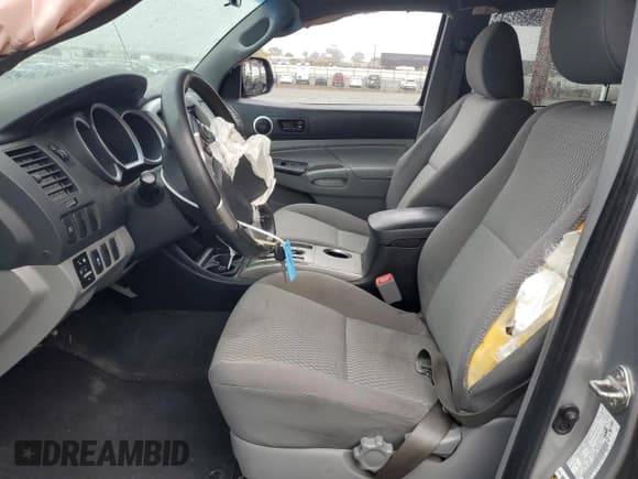 ✅ 2015 Toyota Tacoma PreRunner • VIN: 5TFJU4GN8FX071707 • Лот: 91524575. Опубликован ранее на Copart с пробегом 107 730 миль. Бесплатный доступ к архиву аукционных продаж из США и подробный отчёт об истории автомобиля на DreamBid. Изображение 7.