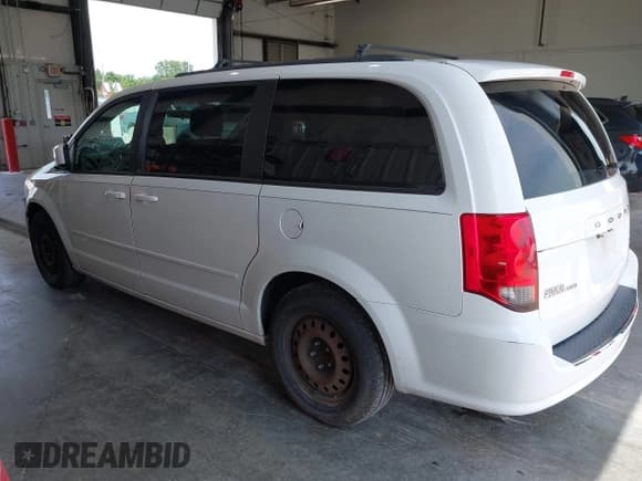 ✅ 2014 Dodge Grand Caravan SXT 30th Anniversary • VIN: 2C4RDGCG1ER210214 • Lot: 42773823. Wystawiony na IAAI z przebiegiem 89 103 mil. Bezpłatny archiwum sprzedaży aukcyjnych z USA i szczegółowy raport historii pojazdu na DreamBid. Zdjęcie 3.