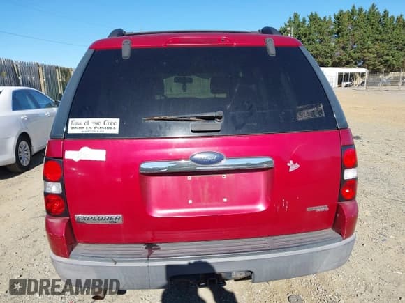 ✅ 2006 Ford Explorer XLT • VIN: 1FMEU73E96UA59734 • Lot: 43453485. Listed on IAAI with 195,808 mi. Free auction sales archive from the USA and detailed vehicle history report at DreamBid. Image 16.
