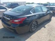 ✅ 2018 Nissan Altima S • VIN: 1N4AL3AP5JC123825 • Lot: 42716683. Wystawiony na IAAI z przebiegiem 170 082 mil. Bezpłatny archiwum sprzedaży aukcyjnych z USA i szczegółowy raport historii pojazdu na DreamBid. Zdjęcie 4.
