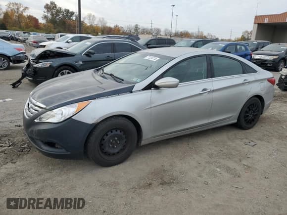 ✅ 2011 Hyundai Sonata GLS • VIN: 5NPEB4AC8BH032071 • Lot: 77224774. Listed on Copart with 264,216 mi. Free auction sales archive from the USA and detailed vehicle history report at DreamBid. Image 1.