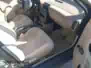 1998 Saturn SL z VIN 1G8ZK5272WZ236253, wystawiony jako IAAI lot #41372881 z przebiegiem Nie podano mil oraz . Historia ofert i sprzedaży dostępna na DreamBid. Obrazek 5.