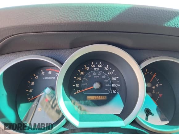 ✅ 2008 Toyota 4Runner SR5 • VIN: JTEZU14R080101847 • Lot: 91384225. Wystawiony na Copart z przebiegiem 136 996 mil. Bezpłatny archiwum sprzedaży aukcyjnych z USA i szczegółowy raport historii pojazdu na DreamBid. Zdjęcie 9.