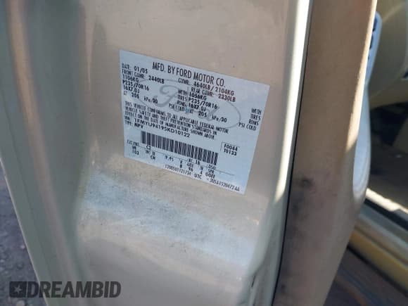 ✅ 2005 Ford Escape Limited • VIN: 1FMYU94195KD10122 • Lot: 42106540. Listed on IAAI with Not provided. Free auction sales archive from the USA and detailed vehicle history report at DreamBid. Image 9.