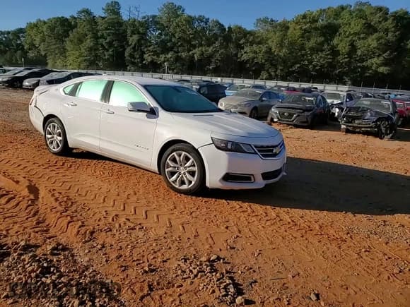 ✅ 2017 Chevrolet Impala LT • VIN: 1G1105S38HU158110 • Лот: 75851644. Опубликован ранее на Copart с пробегом 345 768 миль. Бесплатный доступ к архиву аукционных продаж из США и подробный отчёт об истории автомобиля на DreamBid. Изображение 10.