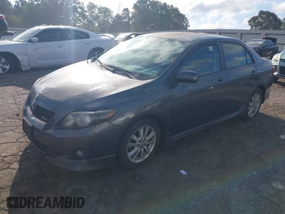 ✅ 2010 Toyota Corolla XRS • VIN: 2T1BE4EE2AC035037 • Lot: 43328040. Wystawiony na IAAI z przebiegiem 385 247 mil. Bezpłatny archiwum sprzedaży aukcyjnych z USA i szczegółowy raport historii pojazdu na DreamBid. Zdjęcie 2.