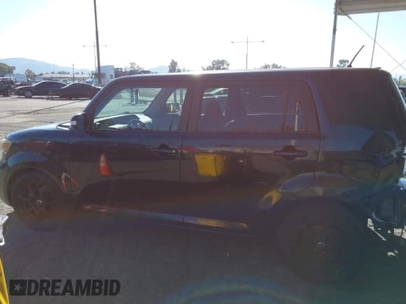 ✅ 2009 Scion xB • VIN: JTLKE50E891085278 • Lot: 43811727. Listed on IAAI with 114,160 mi. Free auction sales archive from the USA and detailed vehicle history report at DreamBid. Image 14.