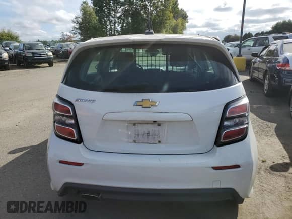 2019 Chevrolet Sonic LT z VIN 1G1JG6SB0K4103005, wystawiony jako Copart lot #71117014 z przebiegiem 98 766 mil mil oraz Czysty tytuł • Clean title. Historia ofert i sprzedaży dostępna na DreamBid. Obrazek 6.