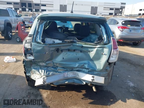 ✅ 2015 Toyota Prius Two • VIN: JTDZN3EUXFJ034438 • Lot: 43014542. Listed on IAAI with 147,462 mi. Free auction sales archive from the USA and detailed vehicle history report at DreamBid. Image 16.