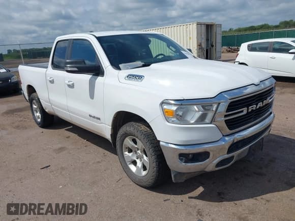 ✅ 2021 Ram 1500 Big Horn • VIN: 1C6SRFBT4MN673964 • Лот: 42828995. Опубликован ранее на IAAI с пробегом 150 893 миль. Бесплатный доступ к архиву аукционных продаж из США и подробный отчёт об истории автомобиля на DreamBid. Изображение 1.