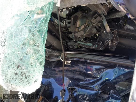 ✅ 2025 Mazda 3 S Preferred • VIN: JM1BPACM6S1776414 • Лот: 43283451. Опубликован ранее на IAAI с пробегом Не указан. Бесплатный доступ к архиву аукционных продаж из США и подробный отчёт об истории автомобиля на DreamBid. Изображение 7.