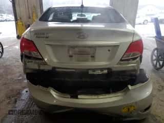 2015 Hyundai Accent GLS с VIN KMHCT4AE2FU873090, выставлен на аукционе Copart как лот 70168202 с пробегом 112 352 миль миль и . История ставок и продаж доступна на DreamBid. Изображение 6.