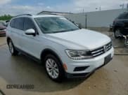 ✅ 2018 Volkswagen Tiguan SEL • VIN: 3VV3B7AX3JM126008 • Лот: 55780535. Опубликован ранее на Copart с пробегом 116 510 миль. Бесплатный доступ к архиву аукционных продаж из США и подробный отчёт об истории автомобиля на DreamBid. Изображение 14.
