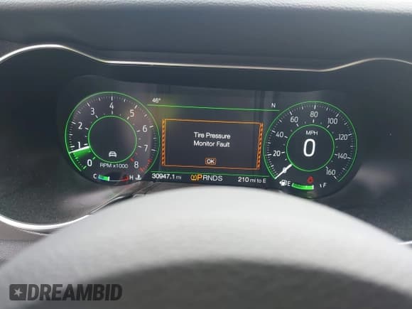 ✅ 2019 Ford Mustang GT Premium • VIN: 1FA6P8CF3K5156873 • Lot: 43633673. Wystawiony na IAAI z przebiegiem 30 947 mil. Bezpłatny archiwum sprzedaży aukcyjnych z USA i szczegółowy raport historii pojazdu na DreamBid. Zdjęcie 7.