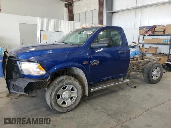 ✅ 2015 Ram 3500 • VIN: 3C7WR9AJ8FG617679 • Лот: 69588555. Опубликован ранее на Copart с пробегом 111 224 миль. Бесплатный доступ к архиву аукционных продаж из США и подробный отчёт об истории автомобиля на DreamBid. Изображение 1.