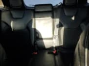 ✅ 2019 Jeep Cherokee Latitude Plus • VIN: 1C4PJMLB1KD378744 • Lot: 91902535. Wystawiony na Copart z przebiegiem 214 432 mil. Bezpłatny archiwum sprzedaży aukcyjnych z USA i szczegółowy raport historii pojazdu na DreamBid. Zdjęcie 10.