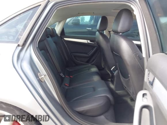 ✅ 2010 Audi A4 Premium Plus • VIN: WAUFFAFL4AN068853 • Lot: 42732585. Listed on IAAI with 119,245 mi. Free auction sales archive from the USA and detailed vehicle history report at DreamBid. Image 8.