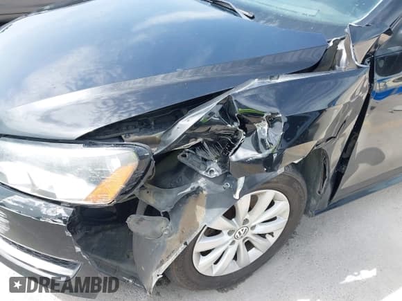 ✅ 2013 Volkswagen Passat Wolfsburg Edition • VIN: 1VWAH7A37DC096077 • Лот: 42638800. Опубликован ранее на IAAI с пробегом 104 439 миль. Бесплатный доступ к архиву аукционных продаж из США и подробный отчёт об истории автомобиля на DreamBid. Изображение 6.