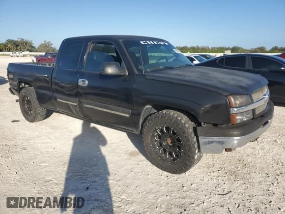 ✅ 2005 Chevrolet Silverado 1500 • VIN: 1GCEC19X75Z165436 • Лот: 84659974. Опубликован ранее на Copart с пробегом 193 573 миль. Бесплатный доступ к архиву аукционных продаж из США и подробный отчёт об истории автомобиля на DreamBid. Изображение 4.