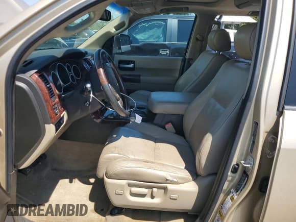✅ 2010 Toyota Sequoia Platinum • VIN: 5TDYY5G15AS022940 • Lot: 69270715. Listed on Copart with 221,232 mi. Free auction sales archive from the USA and detailed vehicle history report at DreamBid. Image 7.