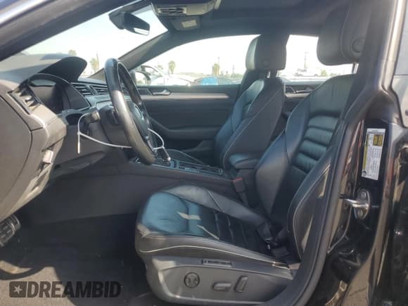 ✅ 2019 Volkswagen Arteon SEL R-Line • VIN: WVWHR7AN4KE025856 • Лот: 60123595. Опубликован ранее на Copart с пробегом 132 646 миль. Бесплатный доступ к архиву аукционных продаж из США и подробный отчёт об истории автомобиля на DreamBid. Изображение 7.