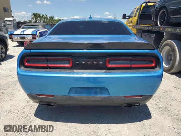 ✅ 2015 Dodge Challenger SXT Plus • VIN: 2C3CDZBGXFH906259 • Lot: 55769024. Wystawiony na Copart z przebiegiem 107 484 mil. Bezpłatny archiwum sprzedaży aukcyjnych z USA i szczegółowy raport historii pojazdu na DreamBid. Zdjęcie 6.