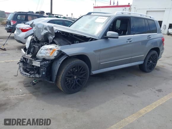 ✅ 2010 Mercedes-Benz GLK 350 • VIN: WDCGG8HB4AF397364 • Lot: 42045623. Wystawiony na IAAI z przebiegiem 87 446 mil. Bezpłatny archiwum sprzedaży aukcyjnych z USA i szczegółowy raport historii pojazdu na DreamBid. Zdjęcie 17.