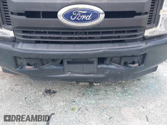 ✅ 2019 Ford F-250 XL • VIN: 1FDBF2A61KED44637 • Lot: 42774481. Listed on IAAI with 90,869 mi. Free auction sales archive from the USA and detailed vehicle history report at DreamBid. Image 6.