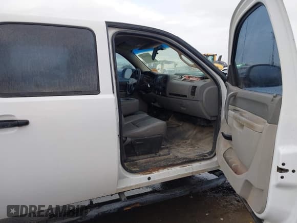 ✅ 2013 Chevrolet Silverado 2500HD Work Truck • VIN: 1GC1KVCG6DF216930 • Лот: 43751035. Опубликован ранее на IAAI с пробегом 325 976 миль. Бесплатный доступ к архиву аукционных продаж из США и подробный отчёт об истории автомобиля на DreamBid. Изображение 5.