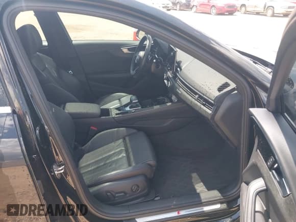 ✅ 2022 Audi A4 S line Premium Plus • VIN: WAUEAAF49NN013209 • Лот: 42670327. Опубликован ранее на IAAI с пробегом 49 582 миль. Бесплатный доступ к архиву аукционных продаж из США и подробный отчёт об истории автомобиля на DreamBid. Изображение 5.