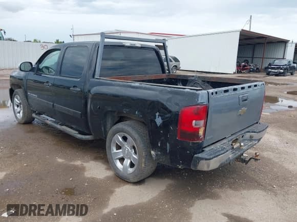 ✅ 2007 Chevrolet Silverado 1500 1LT • VIN: 3GCEC13027G522469 • Lot: 42902456. Wystawiony na IAAI z przebiegiem 295 741 mil. Bezpłatny archiwum sprzedaży aukcyjnych z USA i szczegółowy raport historii pojazdu na DreamBid. Zdjęcie 3.
