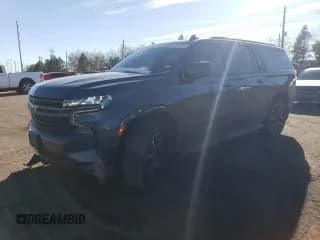 ✅ 2021 Chevrolet Suburban RST • VIN: 1GNSKEKD8MR193782 • Lot: 82821484. Wystawiony na Copart z przebiegiem 74 195 mil. Bezpłatny archiwum sprzedaży aukcyjnych z USA i szczegółowy raport historii pojazdu na DreamBid. Zdjęcie 1.