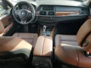 ✅ 2012 BMW X5 35i • VIN: 5UXZV4C54CL753426 • Лот: 86838585. Опубликован ранее на Copart с пробегом 175 718 миль. Бесплатный доступ к архиву аукционных продаж из США и подробный отчёт об истории автомобиля на DreamBid. Изображение 8.