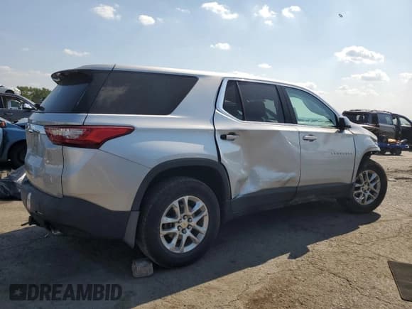 ✅ 2019 Chevrolet Traverse LS • VIN: 1GNERFKW5KJ125709 • Lot: 69006044. Wystawiony na Copart z przebiegiem Nie podano. Bezpłatny archiwum sprzedaży aukcyjnych z USA i szczegółowy raport historii pojazdu na DreamBid. Zdjęcie 3.