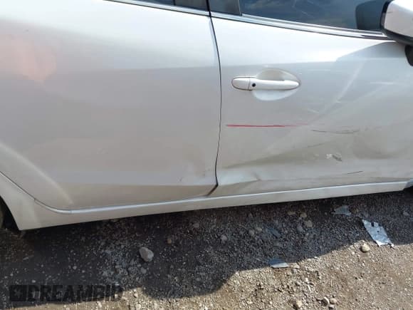 ✅ 2014 Mazda 3 S Touring • VIN: JM1BM1V36E1178325 • Лот: 42860222. Опубликован ранее на IAAI с пробегом 220 945 миль. Бесплатный доступ к архиву аукционных продаж из США и подробный отчёт об истории автомобиля на DreamBid. Изображение 18.