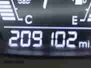 2015 Hyundai Elantra SE z VIN 5NPDH4AE2FH602938, wystawiony jako IAAI lot #43061337 z przebiegiem 209 102 mil mil oraz . Historia ofert i sprzedaży dostępna na DreamBid. Obrazek 16.