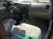 ✅ 2002 Toyota Tacoma PreRunner • VIN: 5TENM92N52Z094872 • Лот: 71614565. Опубликован ранее на Copart с пробегом 552 689 миль. Бесплатный доступ к архиву аукционных продаж из США и подробный отчёт об истории автомобиля на DreamBid. Изображение 8.