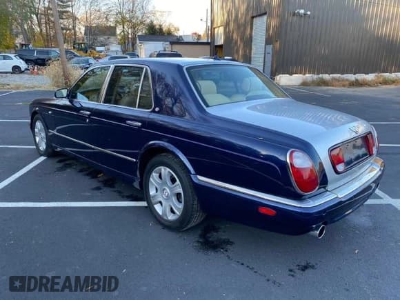 ✅ 2008 Bentley Arnage • VIN: SCBLC47J48CX12700 • Lot: 85558204. Wystawiony na Copart z przebiegiem 72 001 mil. Bezpłatny archiwum sprzedaży aukcyjnych z USA i szczegółowy raport historii pojazdu na DreamBid. Zdjęcie 3.