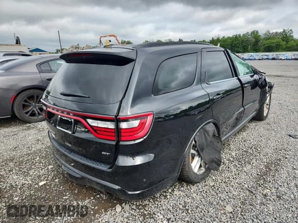 ✅ 2023 Dodge Durango GT • VIN: 1C4RDHDG5PC573504 • Lot: 64659815. Wystawiony na Copart z przebiegiem Nie podano. Bezpłatny archiwum sprzedaży aukcyjnych z USA i szczegółowy raport historii pojazdu na DreamBid. Zdjęcie 3.