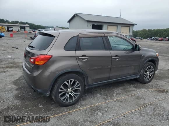 2017 Mitsubishi Outlander SE with VIN JA4AR3AW3HZ048155, listed as a Copart auction lot 69593835 with 177,506 mi miles and Clean title. Bid and sale history available at DreamBid. Image 3.