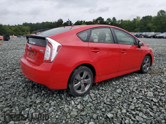 ✅ 2015 Toyota Prius Four • VIN: JTDKN3DU4F0428137 • Lot: 68887955. Wystawiony na Copart z przebiegiem 114 619 mil. Bezpłatny archiwum sprzedaży aukcyjnych z USA i szczegółowy raport historii pojazdu na DreamBid. Zdjęcie 3.