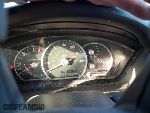 ✅ 2004 Mitsubishi Galant ES • VIN: 4A3AB36F44E101902 • Лот: 42209055. Опубликован ранее на Copart с пробегом 323 862 миль. Бесплатный доступ к архиву аукционных продаж из США и подробный отчёт об истории автомобиля на DreamBid. Изображение 9.