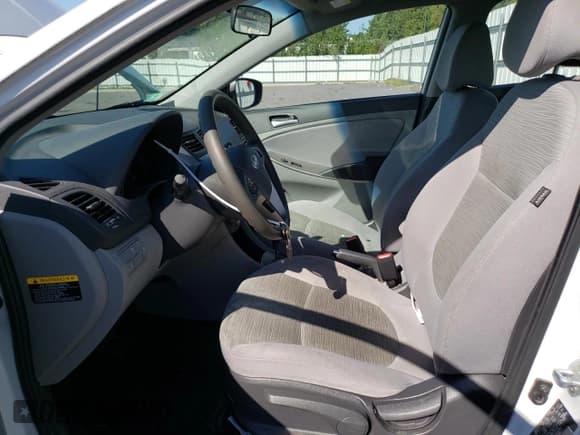 ✅ 2017 Hyundai Accent SE • VIN: KMHCT4AE6HU364090 • Лот: 68260863. Опубликован ранее на Copart с пробегом 73 865 миль. Бесплатный доступ к архиву аукционных продаж из США и подробный отчёт об истории автомобиля на DreamBid. Изображение 7.