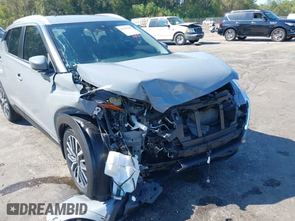 ✅ 2023 Nissan Kicks SV • VIN: 3N1CP5CV1PL476643 • Лот: 43352365. Опубликован ранее на IAAI с пробегом 68 288 миль. Бесплатный доступ к архиву аукционных продаж из США и подробный отчёт об истории автомобиля на DreamBid. Изображение 6.