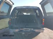 ✅ 2001 Chevrolet Suburban LT • VIN: 3GNGK26U41G215903 • Лот: 41283772. Опубликован ранее на IAAI с пробегом 199 191 миль. Бесплатный доступ к архиву аукционных продаж из США и подробный отчёт об истории автомобиля на DreamBid. Изображение 17.