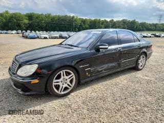 ✅ 2005 Mercedes-Benz S 55 AMG • VIN: WDBNG74J75A450502 • Лот: 67537475. Опубликован ранее на Copart с пробегом 126 215 миль. Бесплатный доступ к архиву аукционных продаж из США и подробный отчёт об истории автомобиля на DreamBid. Изображение 1.