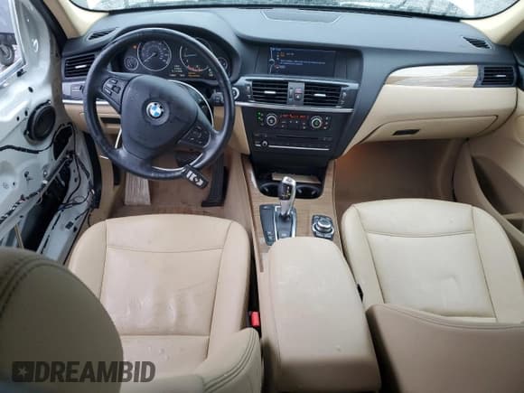 ✅ 2012 BMW X3 28i • VIN: 5UXWX5C57CL725672 • Lot: 92692335. Wystawiony na Copart z przebiegiem 133 925 mil. Bezpłatny archiwum sprzedaży aukcyjnych z USA i szczegółowy raport historii pojazdu na DreamBid. Zdjęcie 8.