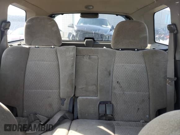 2004 Hyundai Santa Fe с VIN KM8SB73DX4U743480, выставлен на аукционе Copart как лот 51443015 с пробегом 261 381 миль миль и Списание • Salvage title. История ставок и продаж доступна на DreamBid. Изображение 10.